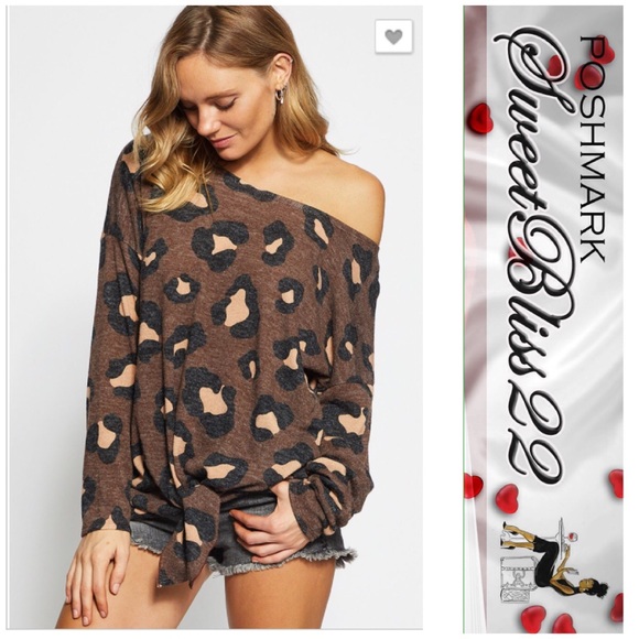 Tops - 💥Mocha Leopard Front Tie Shirt💥
